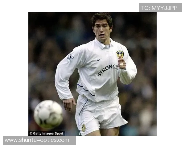 百大球星精彩瞬间回放 足球巨星们的荣耀时刻尽收眼底