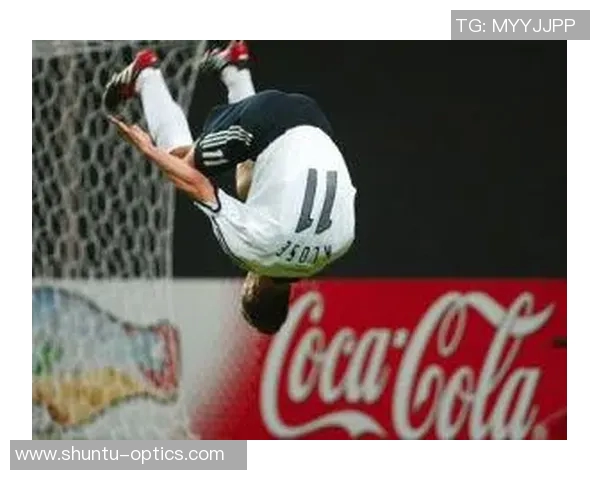 足球巨星招牌动作集锦揭秘经典瞬间瞬间重现球场辉煌