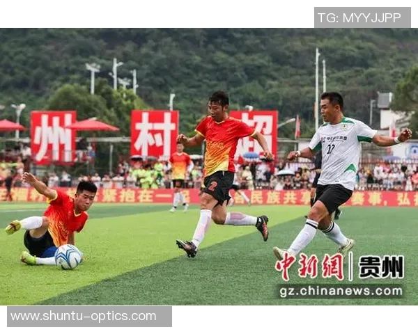 足球明星畅游中国品味地道美食体验足球与中国文化的完美融合 足球明星畅游中国品味地道美食体验足球与中国文化的完美融合